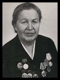 Хохлова Александра Архиповна.